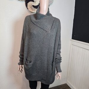 Abercrombie & Fitch Medium Gray Cardigan Pockets
